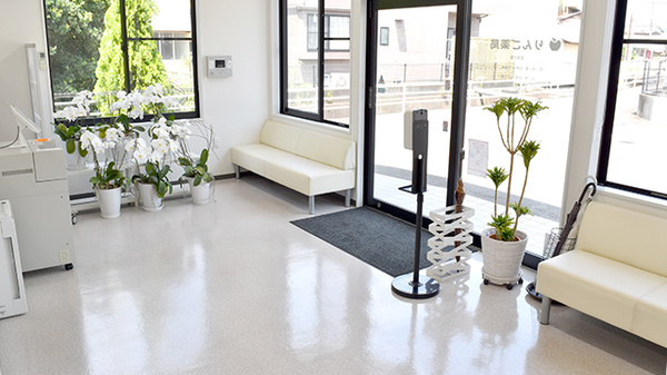 りんご薬局の待合スペース