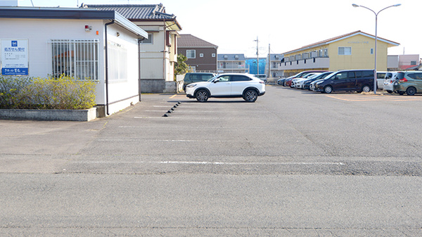 クオール薬局勝田店の駐車場