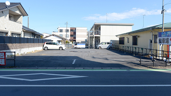 クオール薬局水戸石川店の駐車場