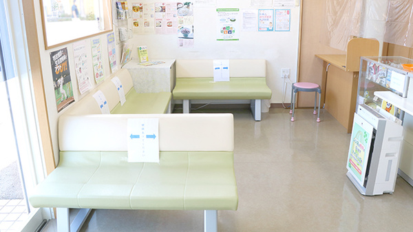 あい薬局成沢店の待合スペース