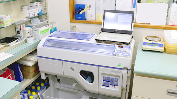 あい薬局成沢店の調剤器具