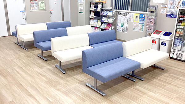 そうごう薬局 神栖店の待合スペース