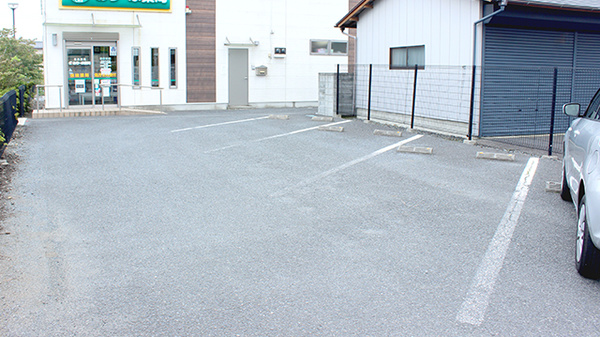おりーぶ薬局の駐車場
