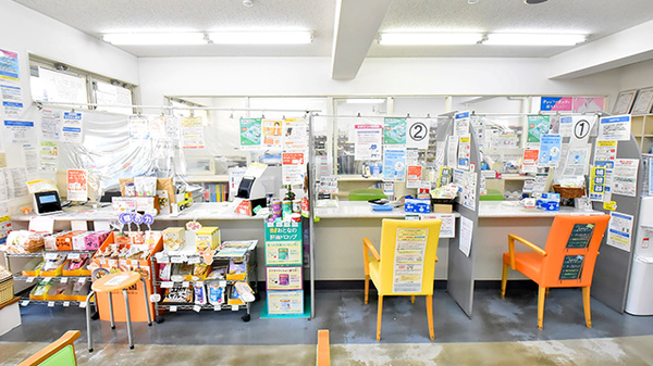 ファーマライズ薬局 五軒町店の受付/カウンター
