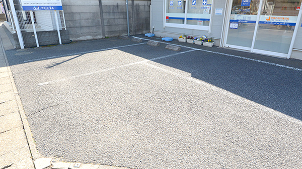 クオール薬局牛久店の駐車場