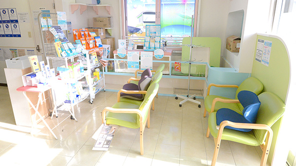 クオール薬局土浦店の待合スペース
