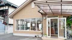 有限会社　絹の里薬局の外観