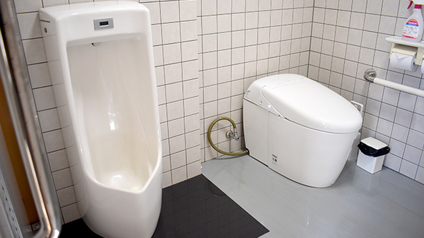 かくだ薬局運動公園店のお手洗い