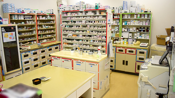 かくだ薬局運動公園店の調剤室