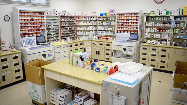 かくだ薬局今立店の調剤室