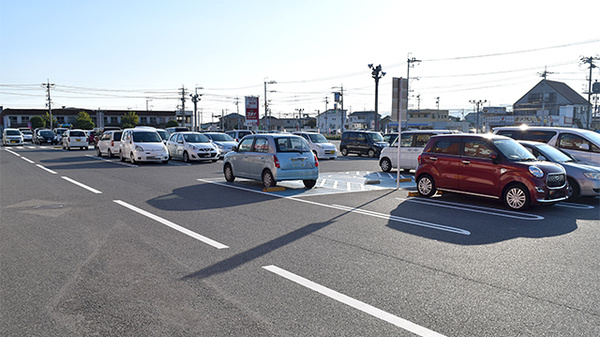 ゴダイ薬局　桜が丘店の駐車場