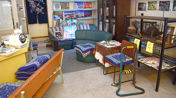 井上薬局本店の待合スペース