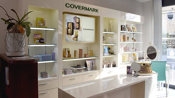 田辺薬局本店の化粧品