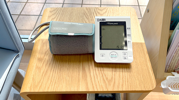 日本調剤　井笠薬局の血圧計