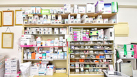 ゆい薬局 長田店の薬棚