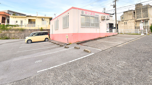 ゆい薬局 長田店の駐車場
