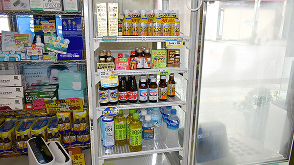 合同会社神山薬局名護の飲食物