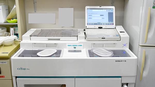 エース薬局広見店の調剤器具