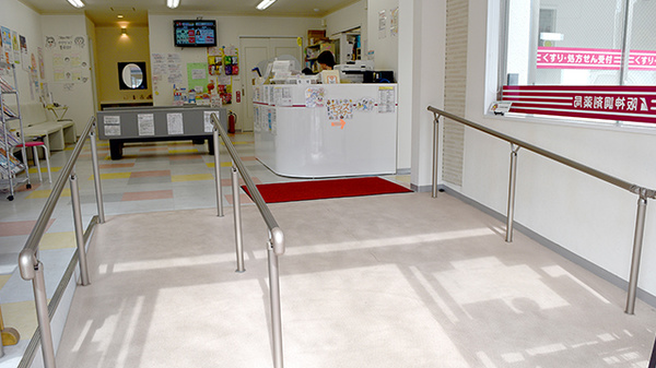 阪神調剤薬局　多治見店の内観