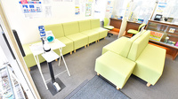 ファーマライズ薬局 川辺町店の待合スペース