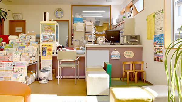 まみや調剤薬局鏡島店の受付/カウンター