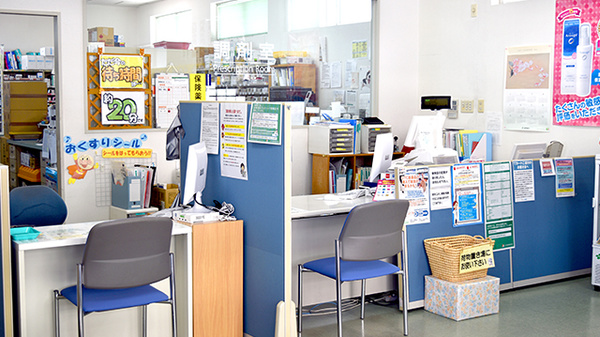 ユタカ調剤薬局　禾森の受付/カウンター