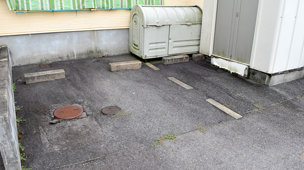 ユタカ調剤薬局　山手の駐車場