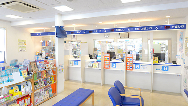 クオール薬局加茂店の受付/カウンター
