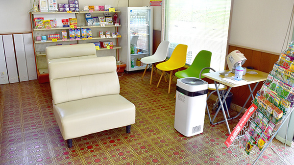 有限会社トキワ薬局の待合スペース