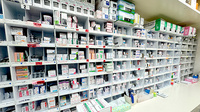 ＭＩＫＡＴＡ薬局　東町の薬棚