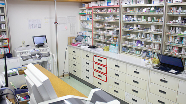 アイル薬局名取店の調剤室