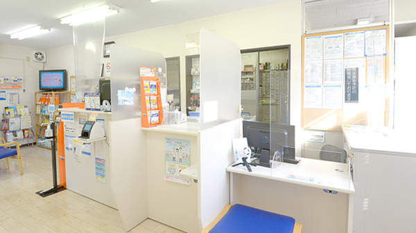 クオール薬局こづる店の受付/カウンター