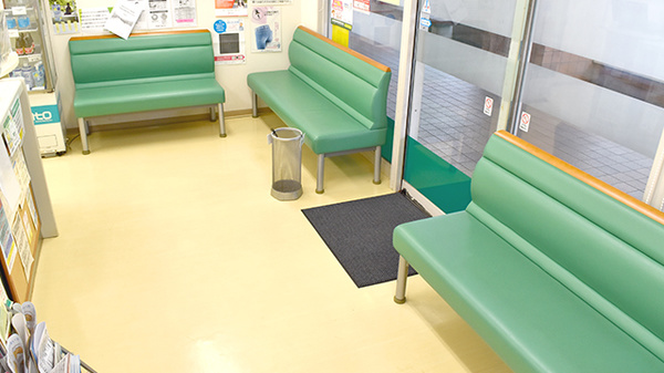 おりーぶ薬局たいはっくる店の待合スペース