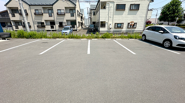 みなみ薬局の駐車場