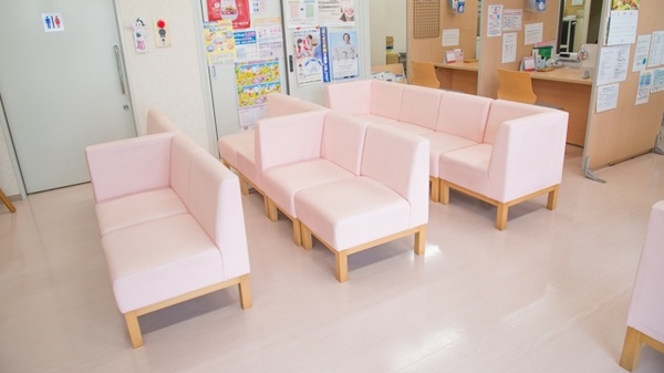 あい薬局宇治店の待合スペース