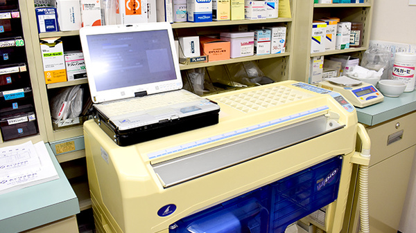おぐりす薬局の調剤器具