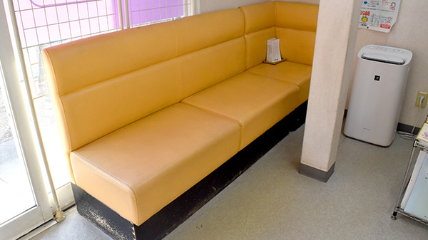 はたけやま薬局の待合スペース