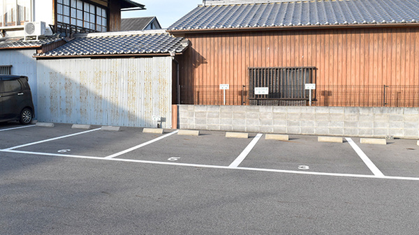 はたけやま薬局の駐車場