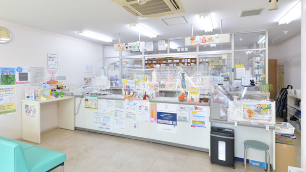 ほんべ薬局ファミール長岡京店の受付/カウンター