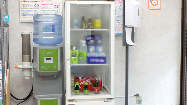 リジョイス薬局山科店の飲食物