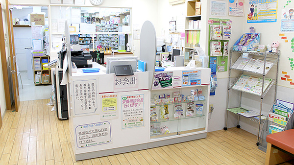 阪神調剤薬局　京都南店の受付/カウンター