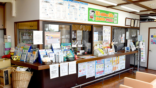 春日薬局城陽駅前支店の受付/カウンター