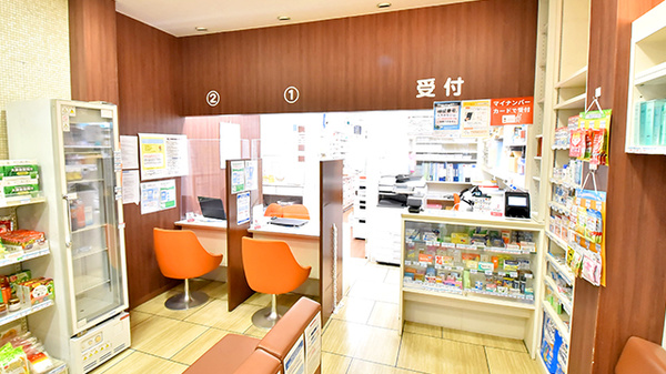 双葉薬局の受付/カウンター