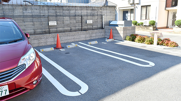 阪神調剤薬局　きぬがさ店の駐車場