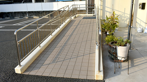 有限会社九品寺調剤薬局のバリアフリー設備