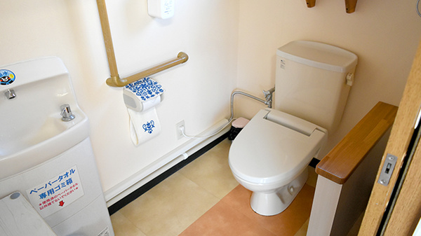 富合中央薬局のお手洗い