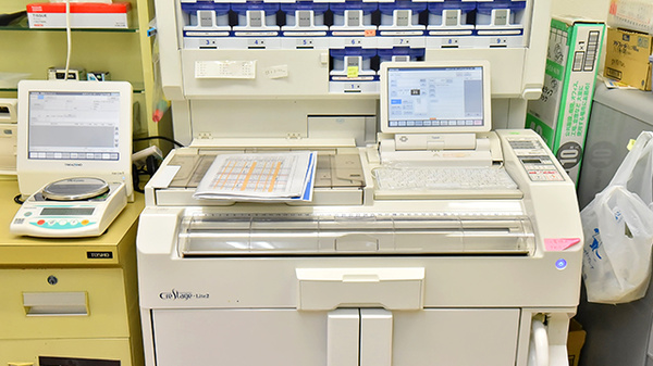 かじ町薬局の調剤器具