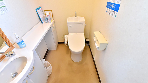 こくふ薬局のお手洗い