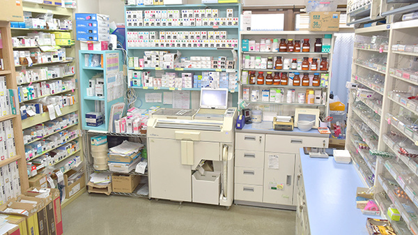 アスト薬局の調剤室
