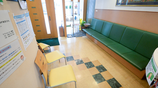 アプコセンター薬局の待合スペース